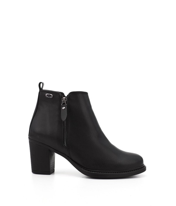Kadın Siyah Fermuarlı Kalın Topuklu Bot